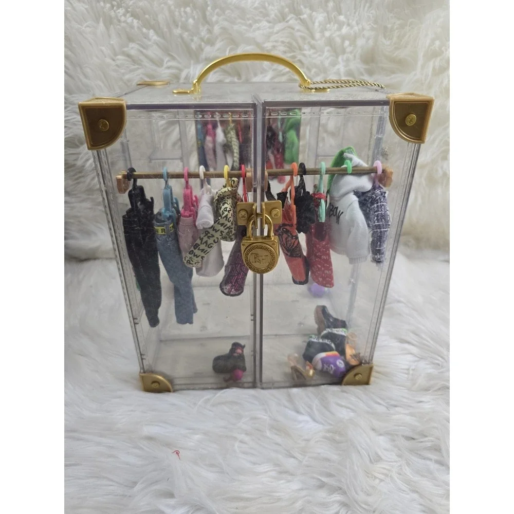 RAINBOW HIGH Doll Deluxe Fashion Closet Wardrobe Acrylic Big Bundle